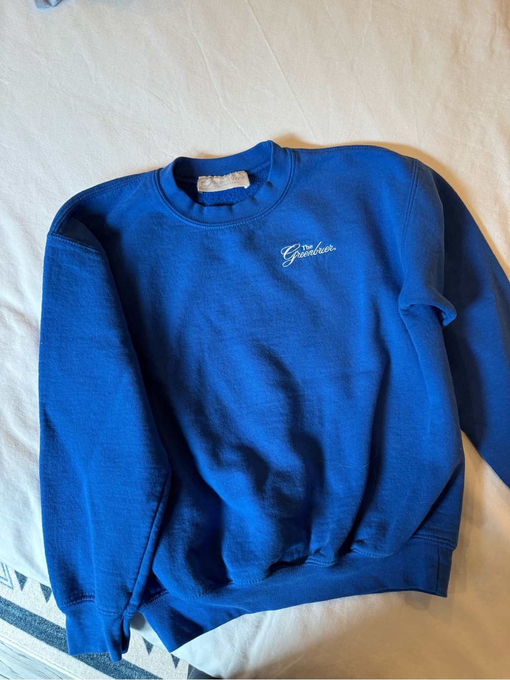 The Greenbrier Girls Blue Sweatshirt Size XS Resort Crewneck Pullover